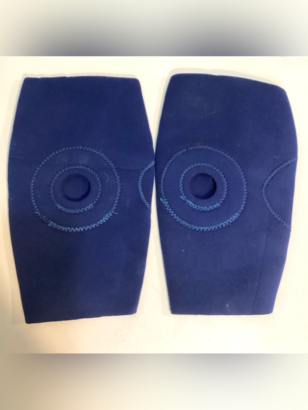 Ace 2 blue neoprene compression knee support.